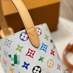 Louis Vuitton - 0687  