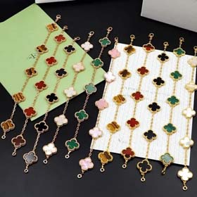 Four Leaf Clover (35 styles) - 2040