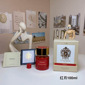 Tichina Terrence Parfum Lune Rouge-3493  